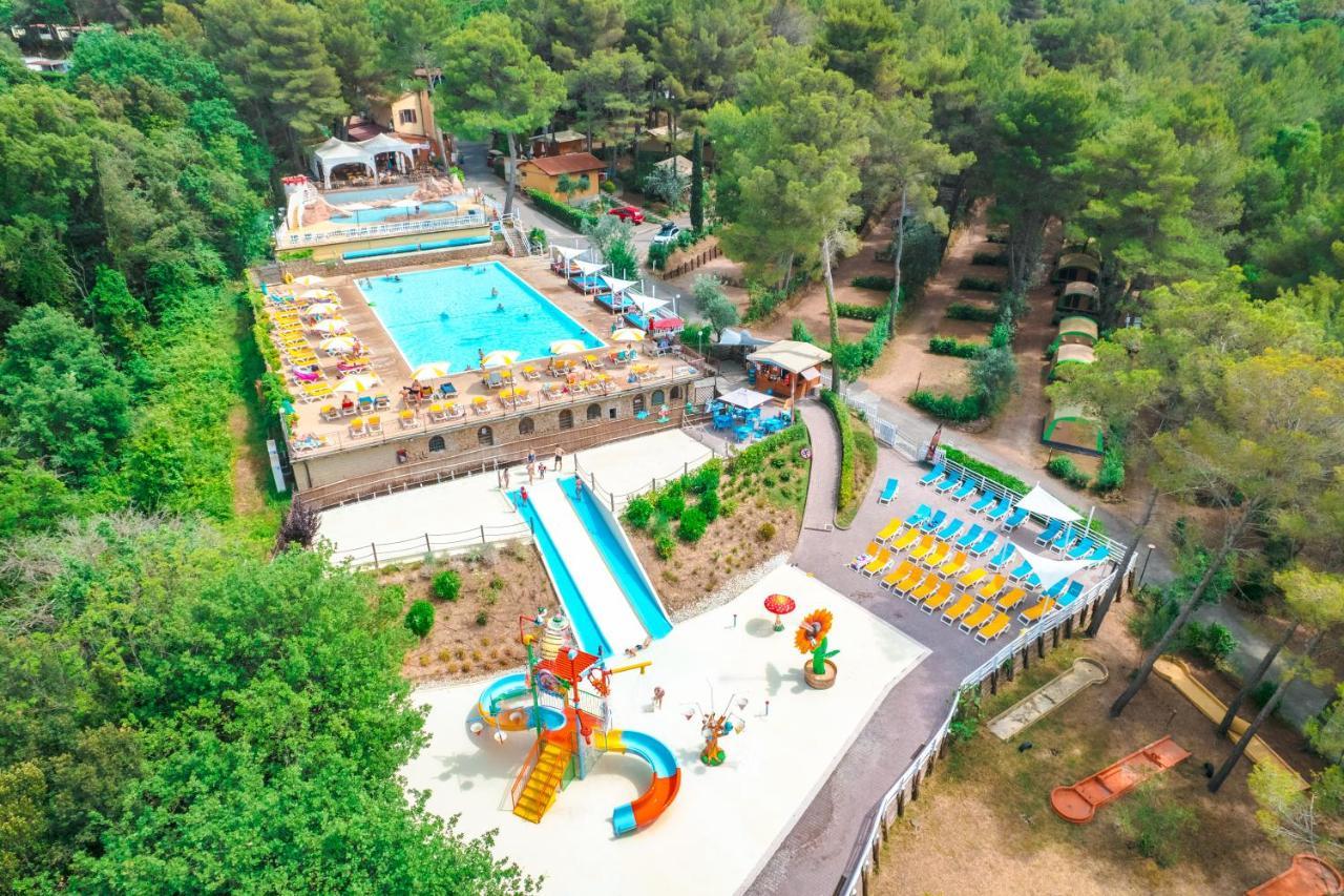Le Pianacce Camping Village كاستاجنيتو كاردوتشي المظهر الخارجي الصورة