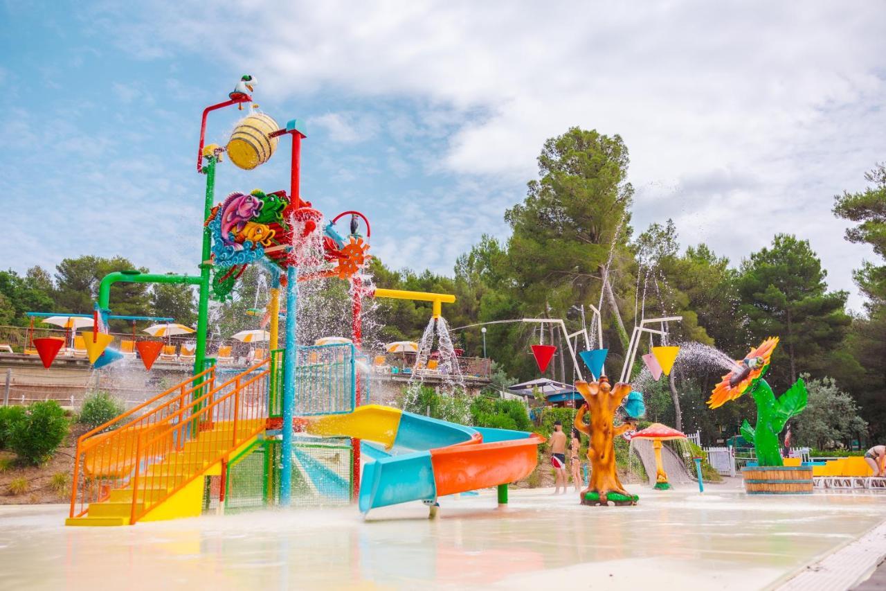 Le Pianacce Camping Village كاستاجنيتو كاردوتشي المظهر الخارجي الصورة