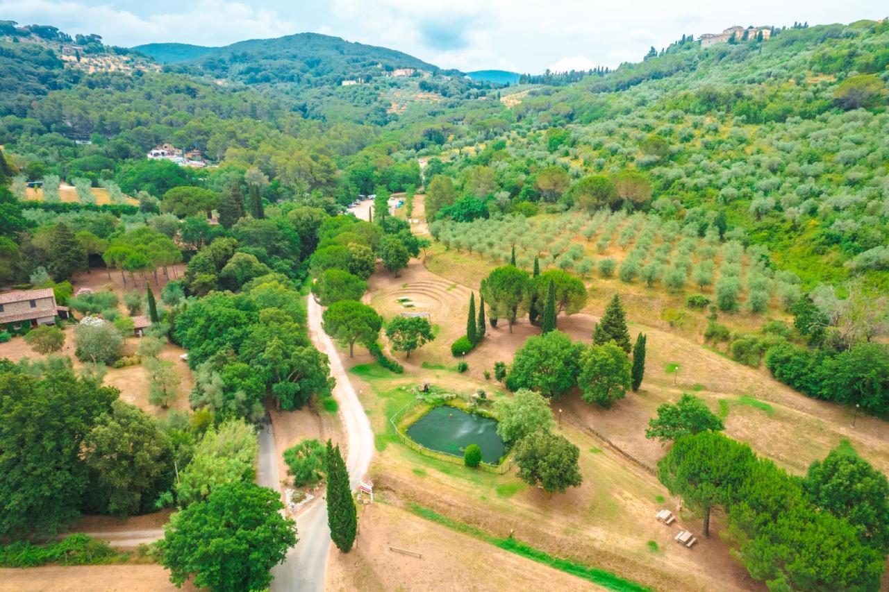 Le Pianacce Camping Village كاستاجنيتو كاردوتشي المظهر الخارجي الصورة