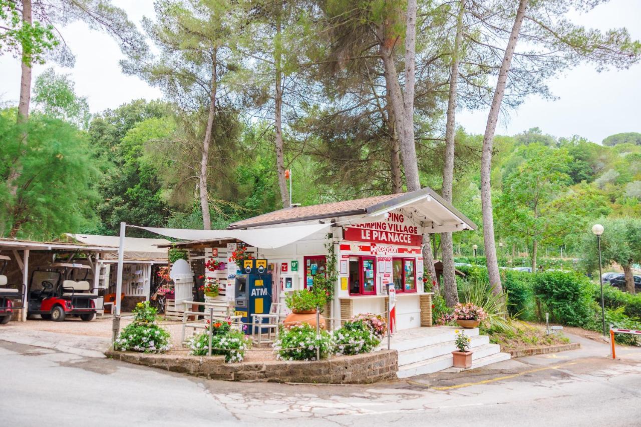 Le Pianacce Camping Village كاستاجنيتو كاردوتشي المظهر الخارجي الصورة