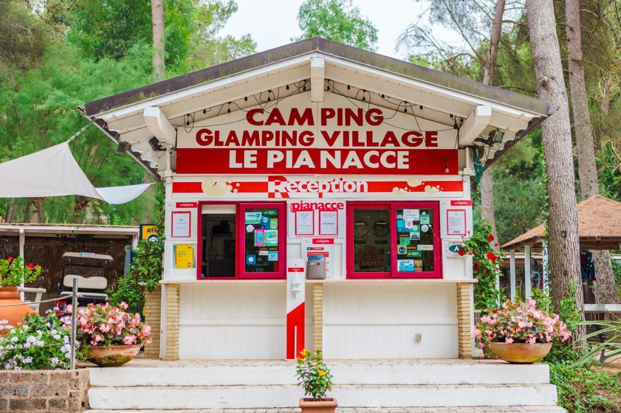 Le Pianacce Camping Village كاستاجنيتو كاردوتشي المظهر الخارجي الصورة