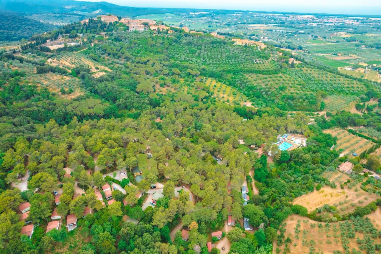 Le Pianacce Camping Village كاستاجنيتو كاردوتشي المظهر الخارجي الصورة