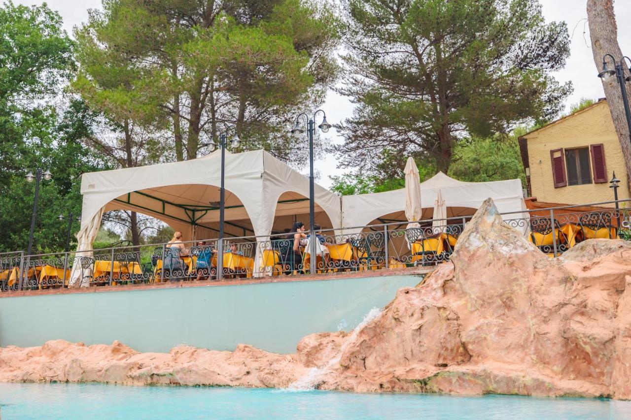 Le Pianacce Camping Village كاستاجنيتو كاردوتشي المظهر الخارجي الصورة