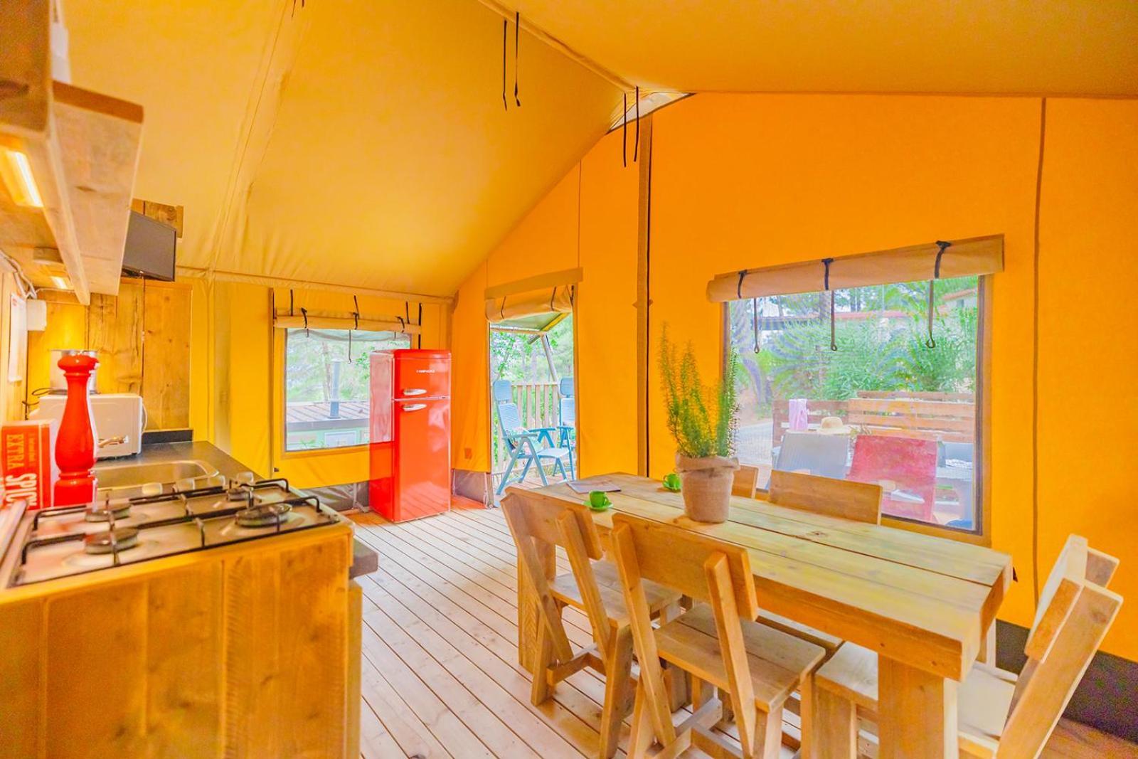 Le Pianacce Camping Village كاستاجنيتو كاردوتشي المظهر الخارجي الصورة