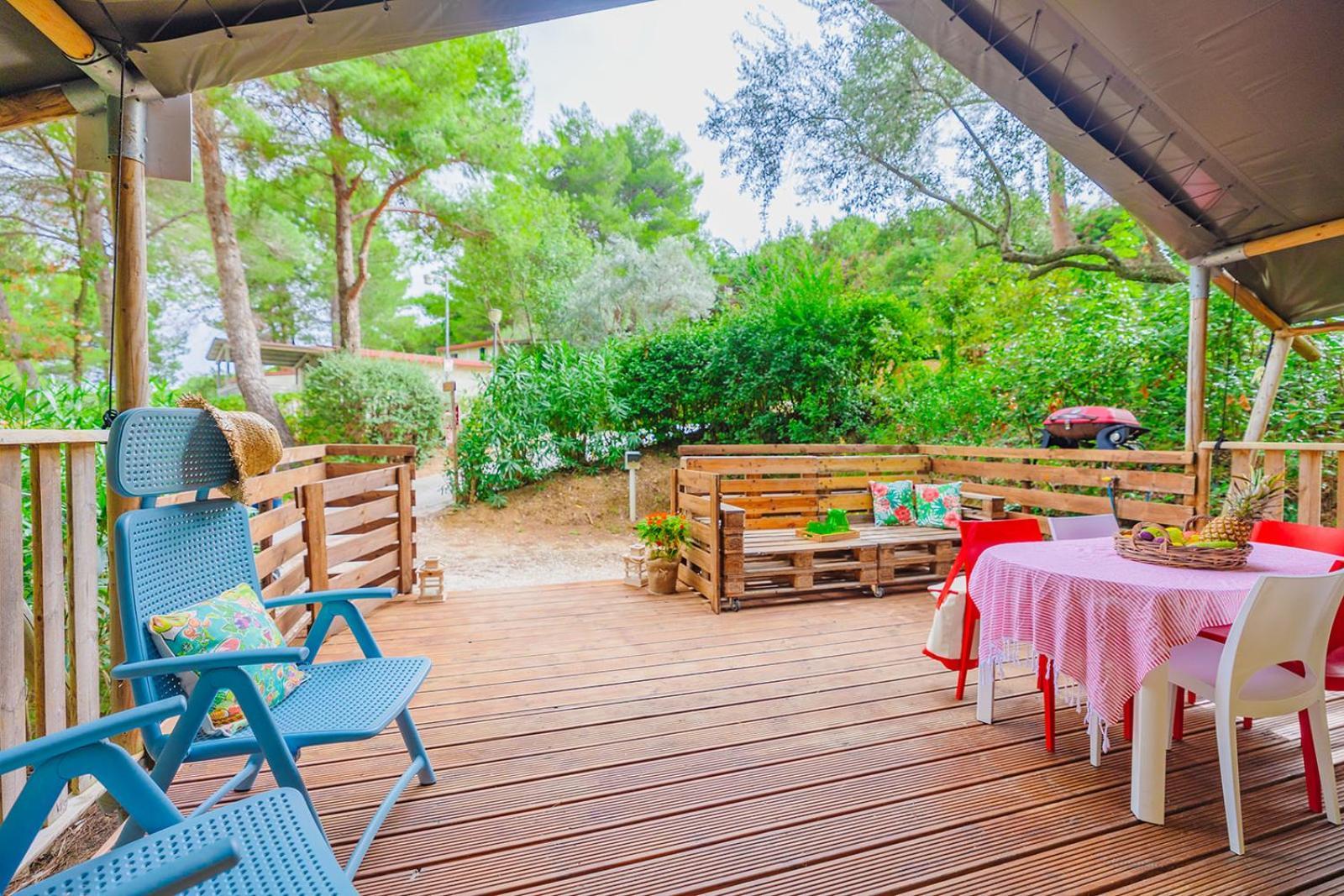 Le Pianacce Camping Village كاستاجنيتو كاردوتشي المظهر الخارجي الصورة